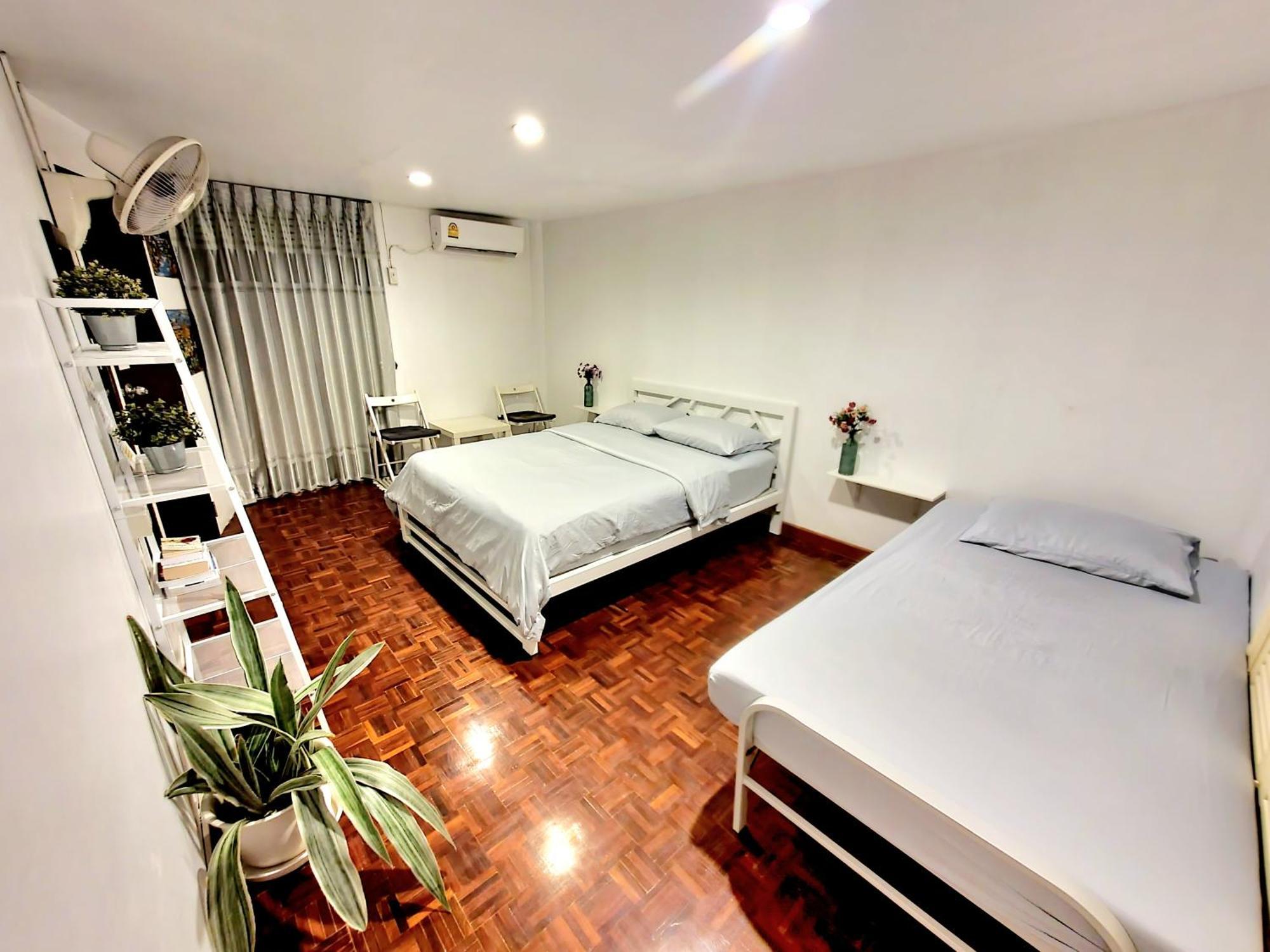 Home16 Sukhumvit16 Bangkok Exterior photo